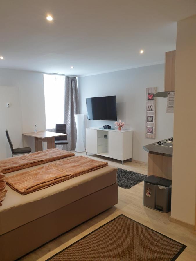 Hausner'S Hotel- Studio Apartments Altenstadt an der Waldnaab ภายนอก รูปภาพ